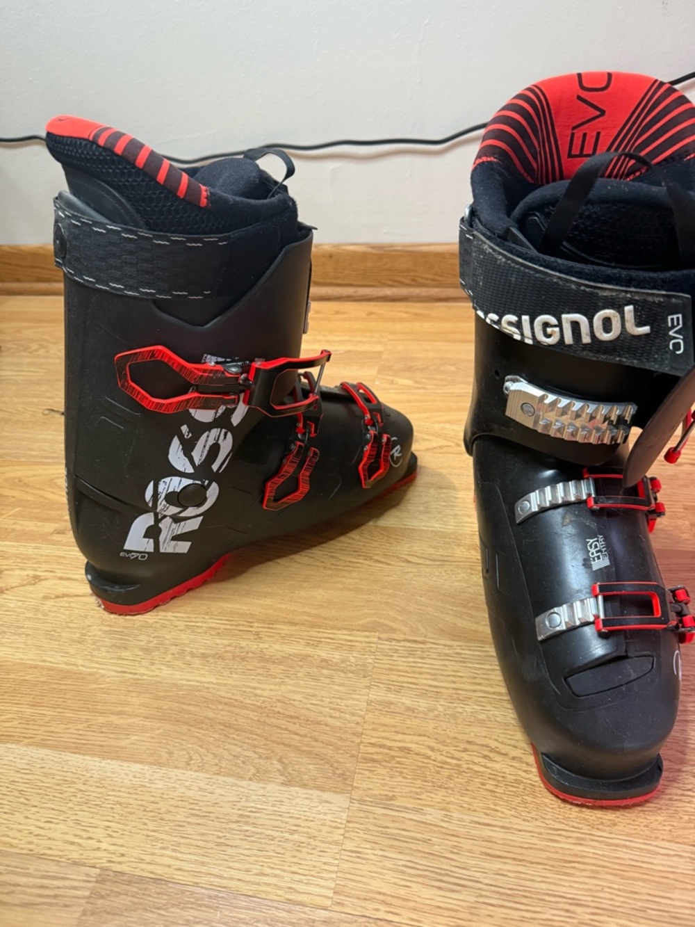 Rossignol Evo 70 Black with Red Accents Alpine Ski Boots - Picture 3 of 16